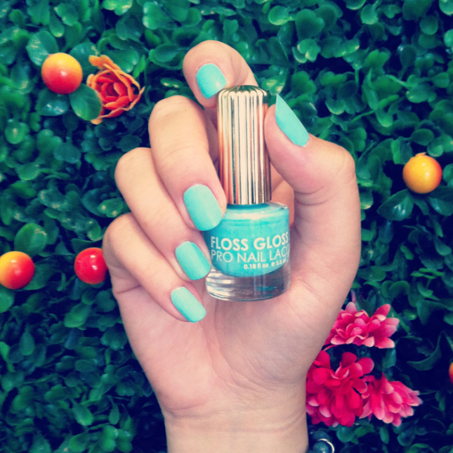 Floss Gloss Nail Laquer in 'Wave Pool'