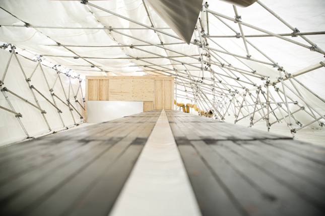 RAW:almond 2014 (Photographed by Brett Howe)