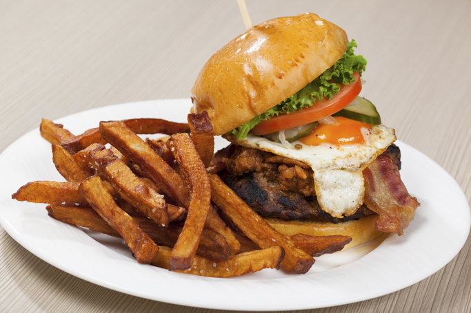 Toukie's Lounge in Club Regent Casino Soul Burger 
